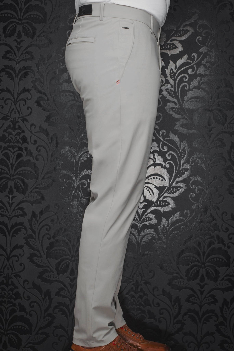 Au Noir Stretch Pant | Carrera Limao Silver