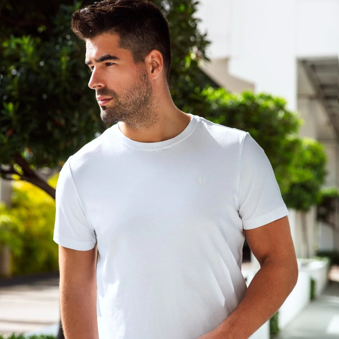 Au Noir T-Shirts