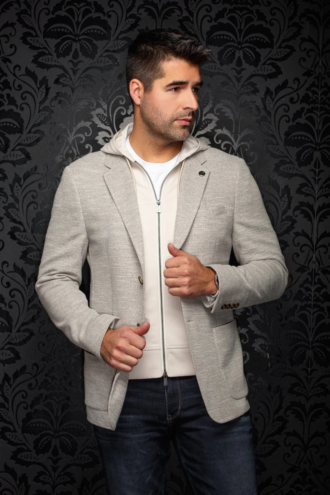 Au Noir Stretch Blazer | Noah Hood Beige